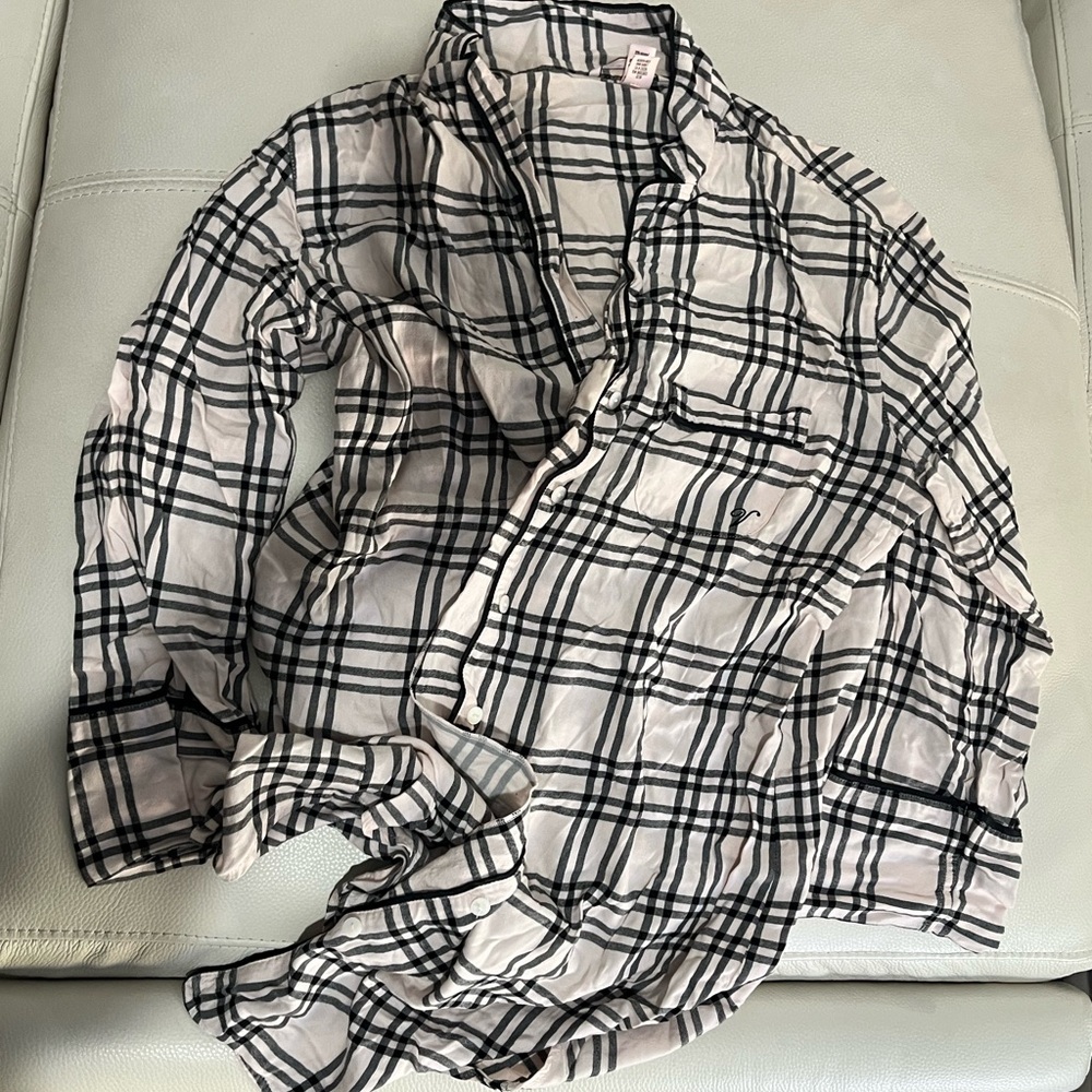 Barely Worn VICTORIA SECRET Black and White Plaid Shirt
